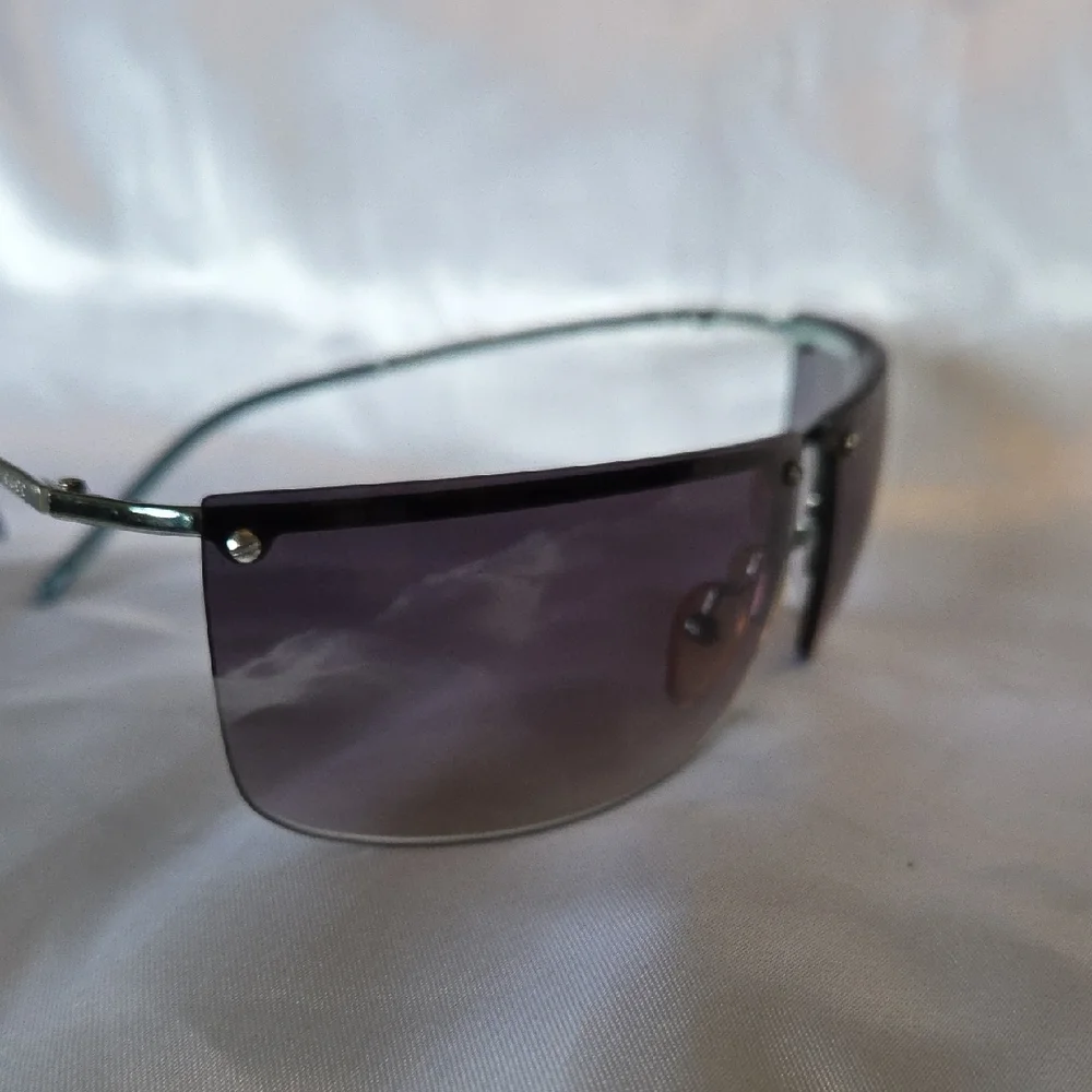 Gucci Rimless Sunglasses with Gradient Lenses - Picture 7 of 14